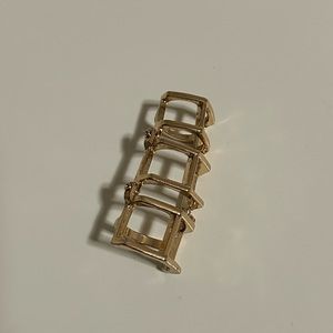 NWOT gold ring cage